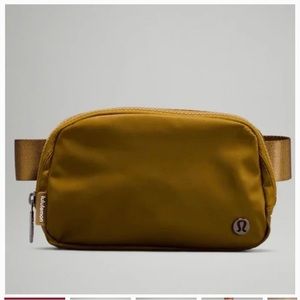 NWT!! Lululemon Everywhere Belt Bag.